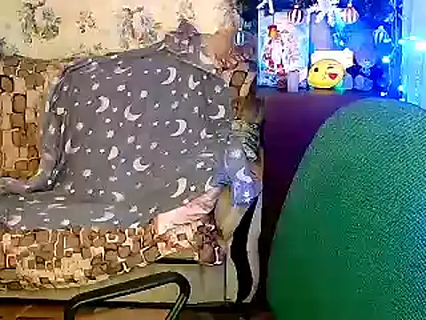 FlowerButterf online show from 01-05-25, 08:42