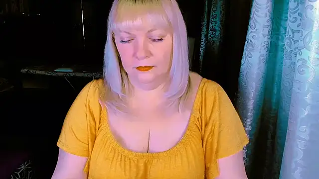 FlowerButterf online show from 03-04-26, 10:49