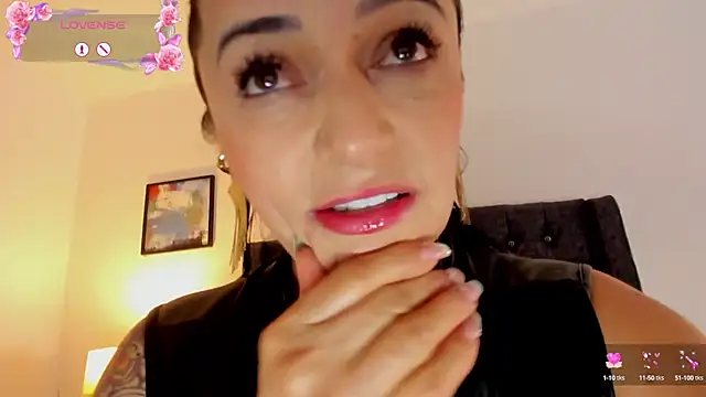 Skay Hot online show from 01-26-25, 06:37