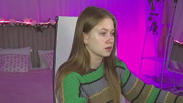 EveMundie online show from 04-07-26, 11:43