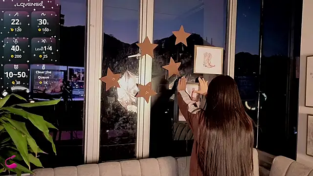 Ivanna West online show from 11-21-25, 10:25