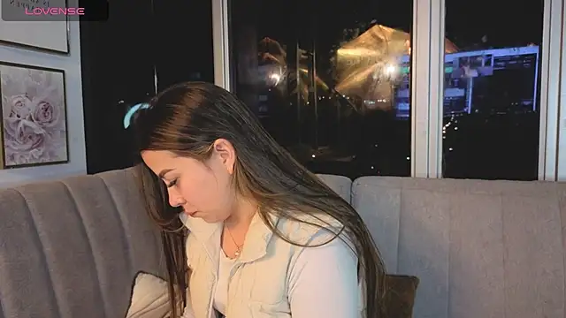 Snapshot of Ivanna_West chatting on 05-07-26, 10:09 Ivanna West online show from 05-07-26, 10:09