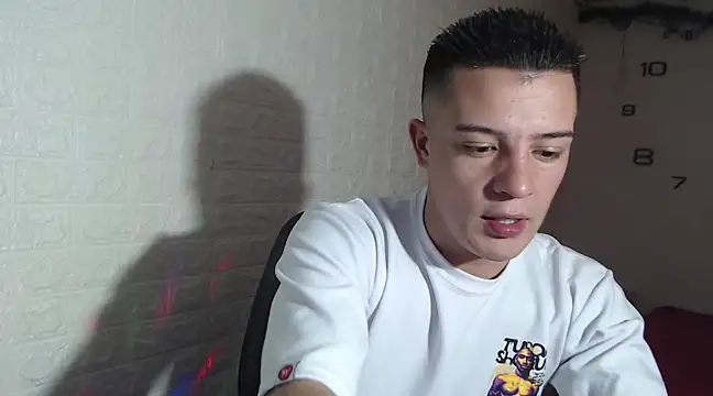 CamiloBeltran  online show from 03-22-25, 06:25