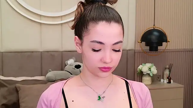 Snapshot of Alice_Deleon chatting on 02-28-25, 08:50 Alice Deleon online show from 02-28-25, 08:50