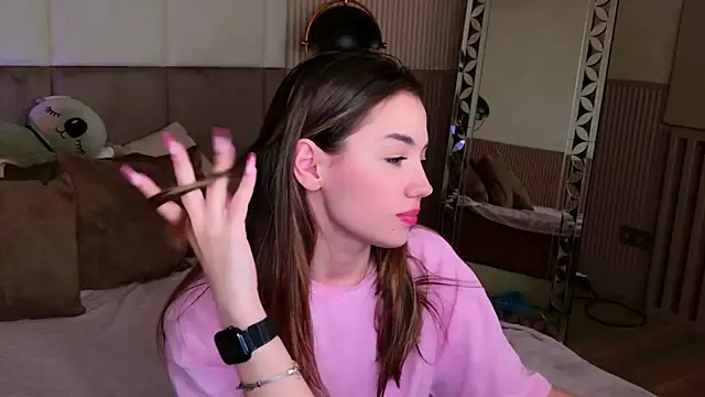 Snapshot of Alice_Deleon chatting on 03-21-25, 11:56 Alice Deleon online show from 03-21-25, 11:56