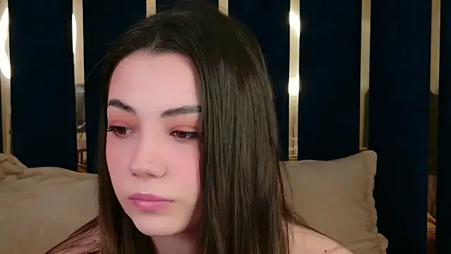 Snapshot of Alice_Deleon chatting on 02-21-26, 11:11 Alice Deleon online show from 02-21-26, 11:11