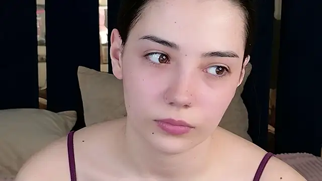 Snapshot of Alice_Deleon chatting on 04-02-26, 10:46 Alice Deleon online show from 04-02-26, 10:46