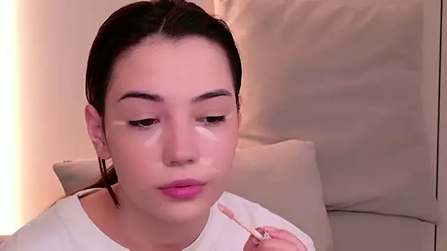 Snapshot of Alice_Deleon chatting on 04-09-26, 10:42 Alice Deleon online show from 04-09-26, 10:42