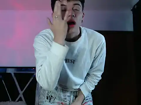 Smith boy 25 online show from 03-12-25, 10:07