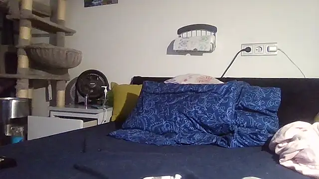 Miss candymandy online show from 10-16-25, 09:38