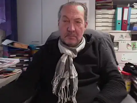 Snapshot of HMStraps01 chatting on 01-16-25, 01:36 HMStraps01 online show from 01-16-25, 01:36