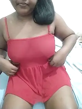 Snapshot of SLbeaty chatting on 10-12-25, 12:20 SLbeaty online show from 10-12-25, 12:20