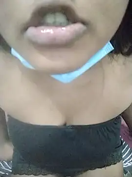 Snapshot of SLbeaty chatting on 01-19-26, 02:48 SLbeaty online show from 01-19-26, 02:48