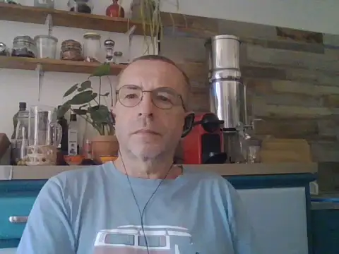 Snapshot of Xavspank2 chatting on 06-15-26, 09:55 Xavspank2 online show from 06-15-26, 09:55