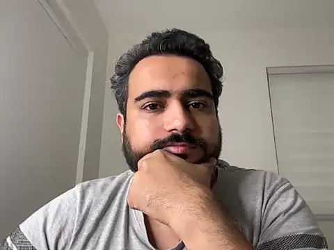 Snapshot of indian_thonger chatting on 11-15-25, 05:38 indian thonger online show from 11-15-25, 05:38