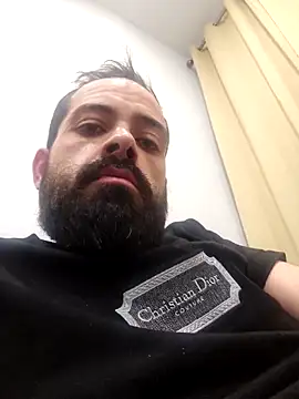 guccititi online show from 11-11-25, 09:09