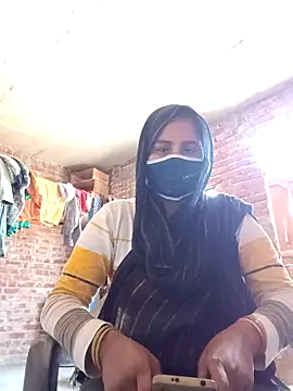 Snapshot of Neha-6633 chatting on 03-05-25, 06:54 Neha-6633 online show from 03-05-25, 06:54