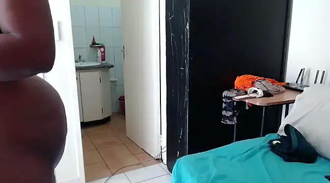 Snapshot of DIVAASS1 chatting on 03-06-25, 08:08 DIVAASS1 online show from 03-06-25, 08:08