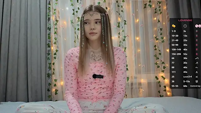 CarolinePepper online show from 01-09-26, 01:47