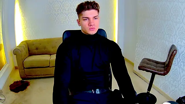 MaxKaiden online show from 02-22-26, 05:40