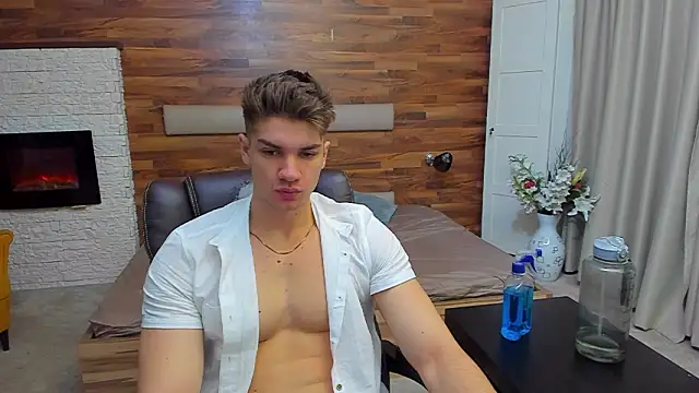 MaxKaiden online show from 03-12-26, 05:13