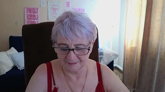 Sandra Snowflake online show from 05-05-26, 12:35