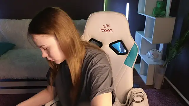 Dyna bae online show from 09-28-25, 01:44