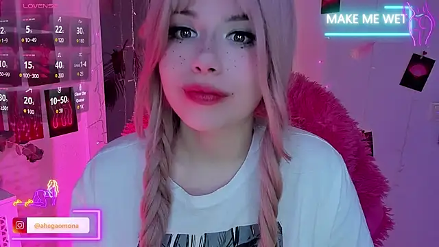 Sparkle Mona online show from 03-19-25, 01:54