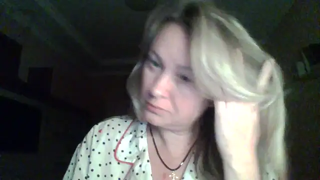 Mary888x online show from 12-18-25, 09:43