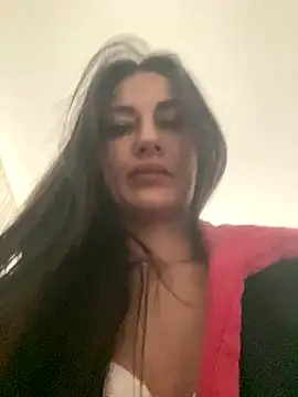 Snapshot of Veronicavirus chatting on 12-17-25, 09:26 Veronicavirus online show from 12-17-25, 09:26