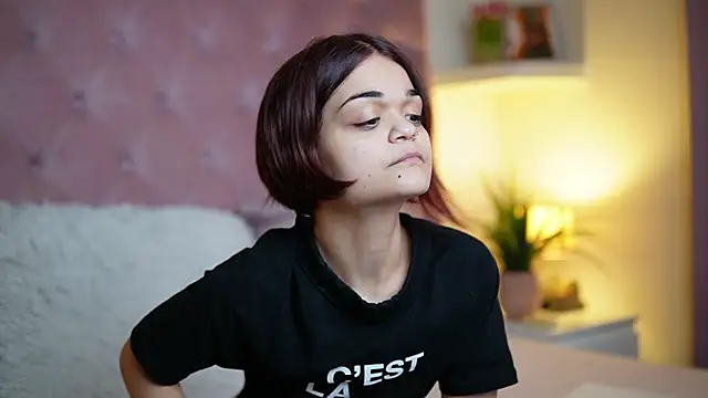 MaiaMini online show from 10-27-25, 10:03