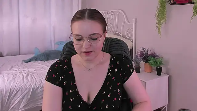 Rada Woods online show from 03-19-25, 04:36