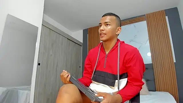 Rafa2004Cruz online show from 03-17-25, 03:07