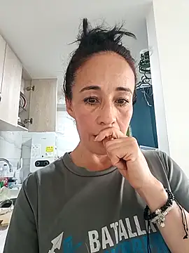 Coeur de luxure online show from 09-16-25, 07:15