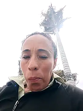 Coeur de luxure online show from 10-28-25, 05:59