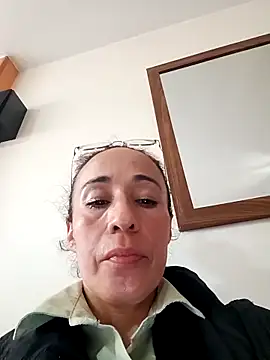 Coeur de luxure online show from 10-31-25, 07:04