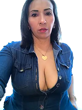 Mrsvictoriaaa online show from 10-01-25, 07:31