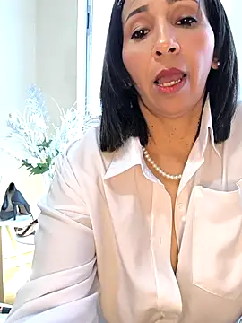 Mrsvictoriaaa online show from 11-15-25, 07:21