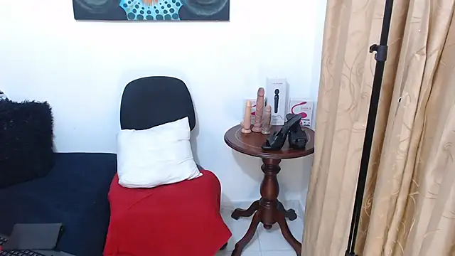 Maduragins hot online show from 10-02-25, 11:06