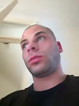 Snapshot of pesyelisa chatting on 02-26-25, 02:14 pesyelisa online show from 02-26-25, 02:14