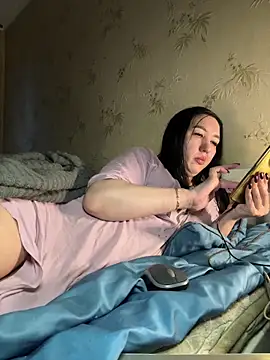 Naughtbaby 2025 online show from 12-22-25, 01:08