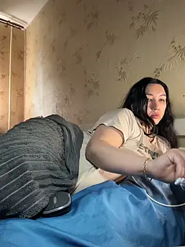 Snapshot of Naughtbaby_2025 chatting on 06-08-26, 01:33 Naughtbaby 2025 online show from 06-08-26, 01:33