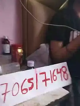 Snapshot of Dolly_b chatting on 02-19-25, 05:49 Dolly b online show from 02-19-25, 05:49