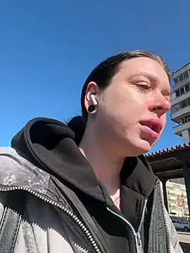 AlishaPrettyBlade online show from 04-07-26, 03:40