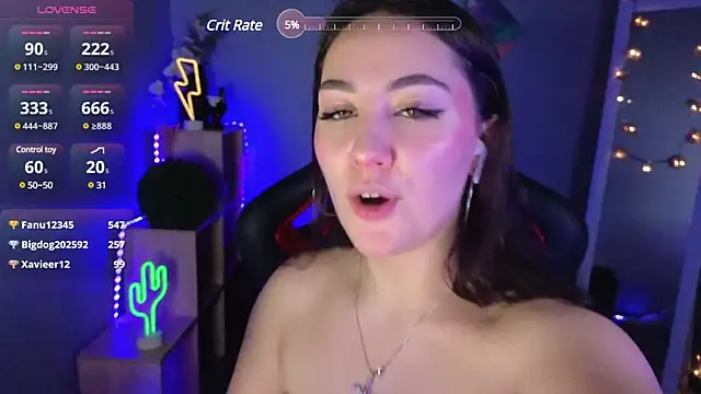 Snapshot of AshleySkott_ chatting on 02-24-25, 01:31 AshleySkott online show from 02-24-25, 01:31