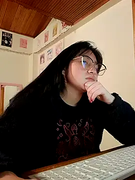 Arielle lov online show from 10-23-25, 04:12