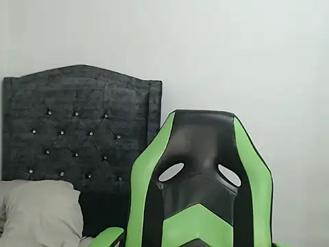 Boy coll online show from 04-02-26, 06:16