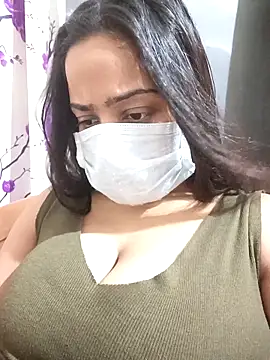 COZY ROZI online show from 10-27-25, 04:55