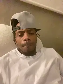 Snapshot of PersianCream77 chatting on 03-14-25, 05:27 PersianCream77 online show from 03-14-25, 05:27