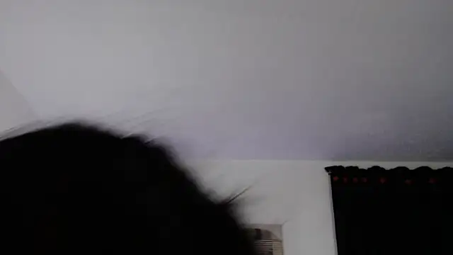 Snapshot of amy_royale chatting on 03-08-25, 08:33 amy royale online show from 03-08-25, 08:33